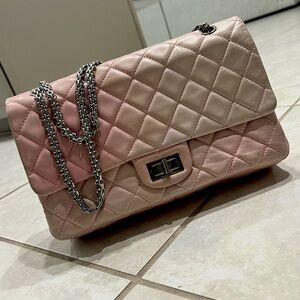 Chanel Lambskin Degrade Quilted 2.55 Reissue 226 Flap Ombré Pink Leather